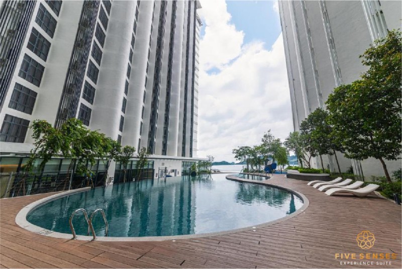 The Shore - slideshow image 3