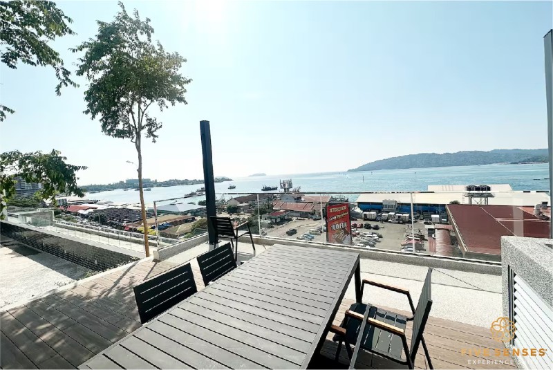 The Shore - slideshow image 4