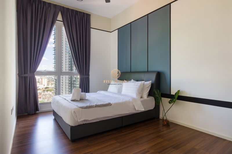 Three Bedroom Suite - photo 1